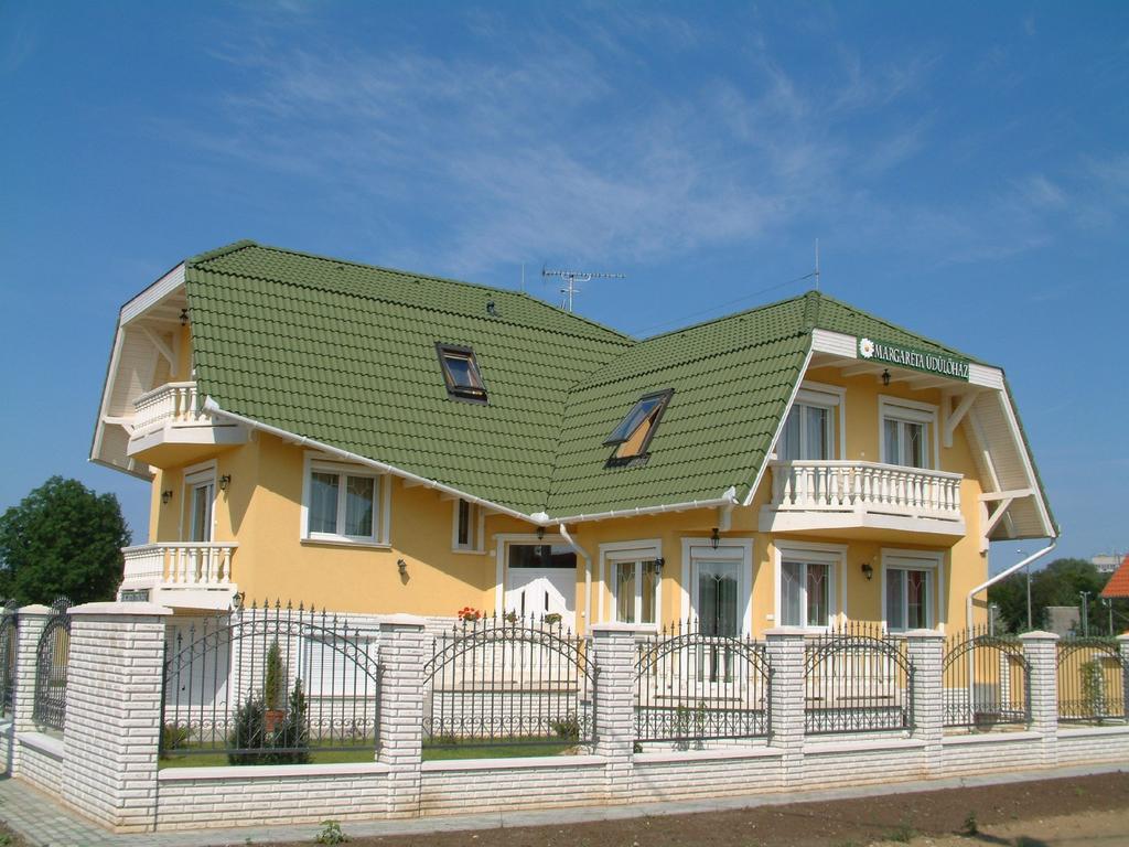 Апартаменты Margareta Apartmanhaz Хайдусобосло Экстерьер фото